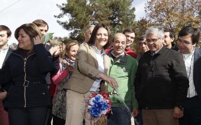 Ministra Loreto Silva inaugura sistema de agua potable rural El Romeral en San Bernardo