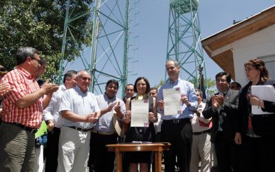 Ministra Loreto Silva firma Convenio de Agua Potable Rural por más de 17 mil millones de pesos