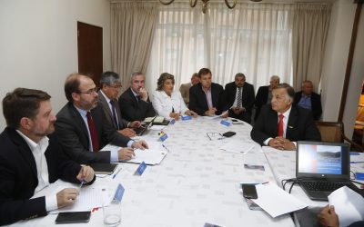Ministro Undurraga coordina con alcaldes de la RM y Región de Valparaíso trabajos de prevención de aluviones en quebradas