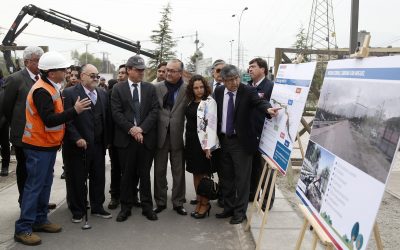 Ministro Undurraga da inicio a la segunda etapa de construcción del Parque Inundable La Aguada