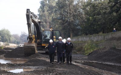 Autoridades inspeccionan trabajos preventivos en Quebrada de Ramón para enfrentar posibles precipitaciones en Región Metropolitana