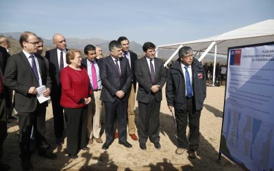 Mandataria visita obras de rehabilitación del Embalse Santa Rosa en Limache