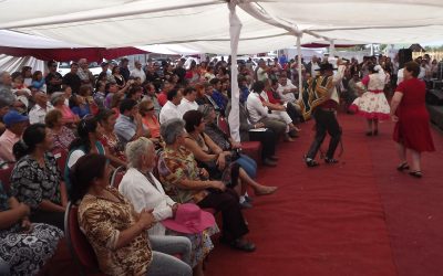 Vecinos felices: Gobierno puso en servicio agua potable y alcantarillado de Villa Francia